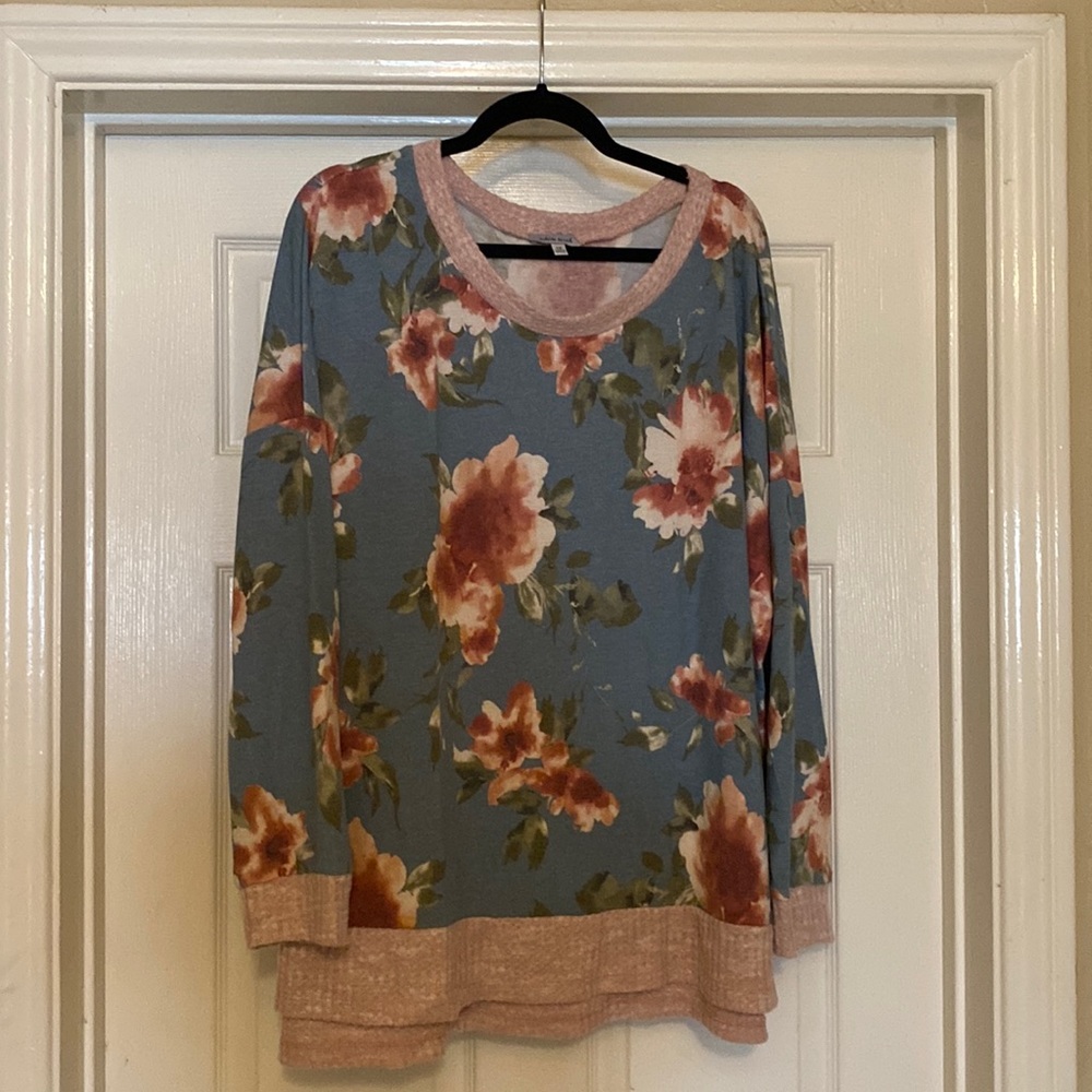 White Birch flowered long sleeve soft top with pink waffle trim size 2X